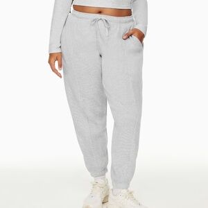 Aritzia - TNA - Vermont Jogger - Heather Chrome - Size Small
